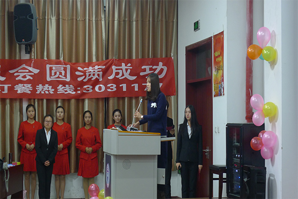 威尼斯886699举办“明德砺志,向梦起航”军训汇报会 威尼斯886699举办“明德砺志,向梦起航”军训汇报会